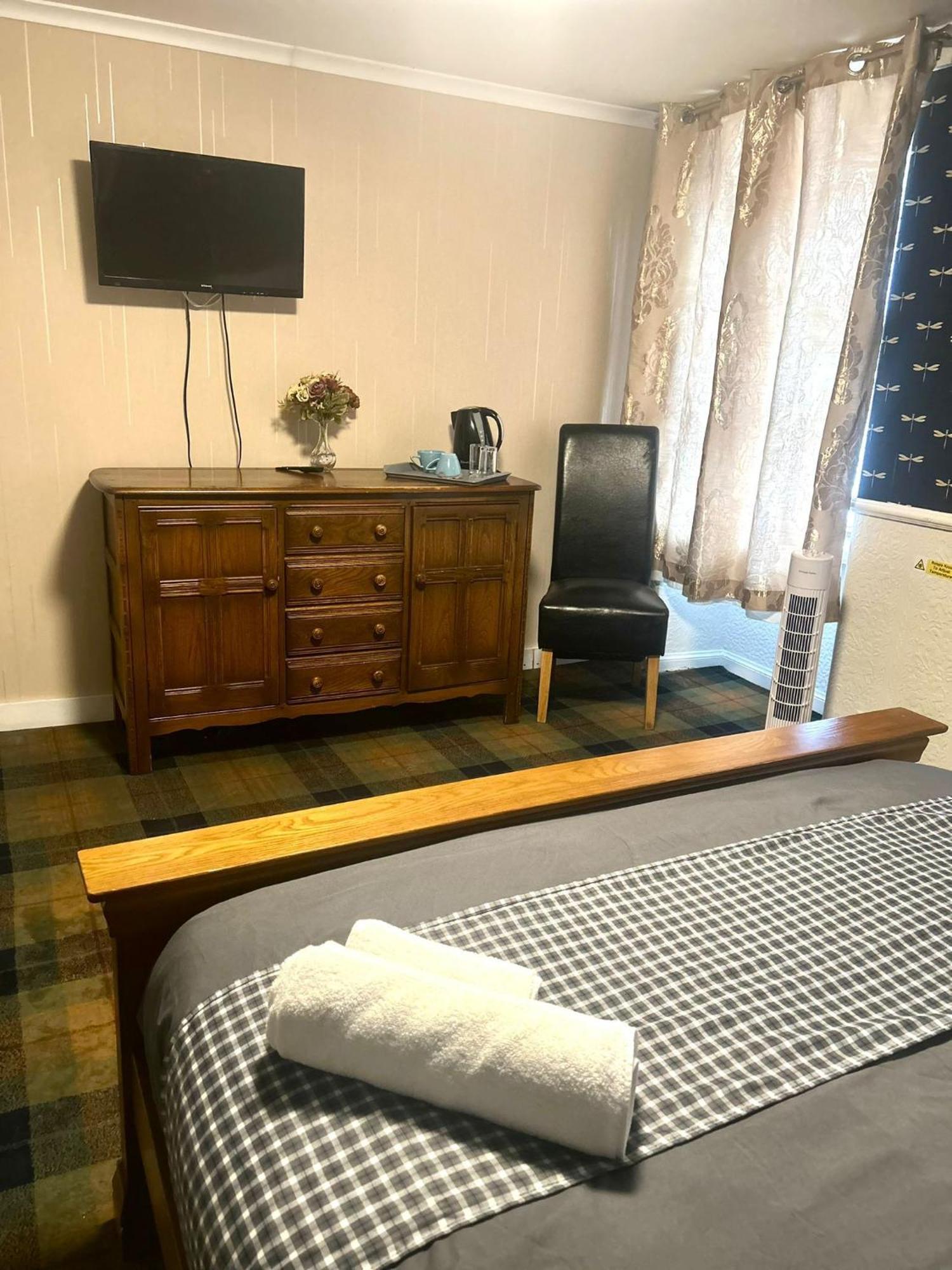 Self Check In Room Accommodation Only The Castle, Колдстрим Экстерьер фото